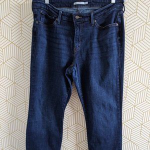 Plus Size mid rise 414 Classic Levis Jeans 18W